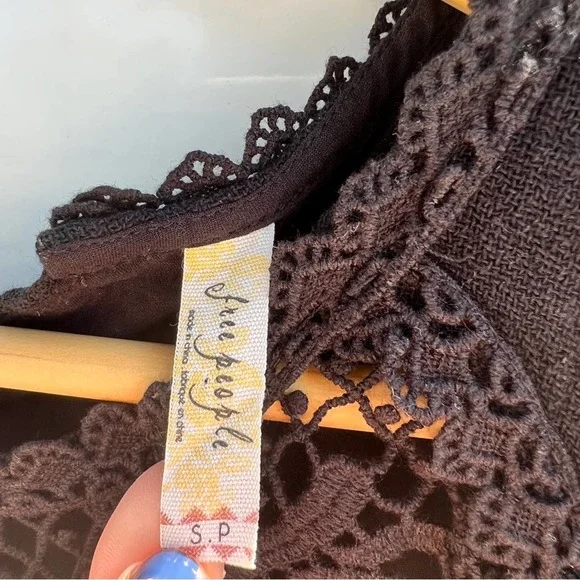 Free People Black Sleeveless Dress Size Small Crochet Detail Button Back - Picture 4 of 6
